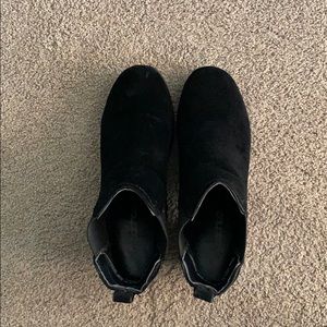 Black heeled booties